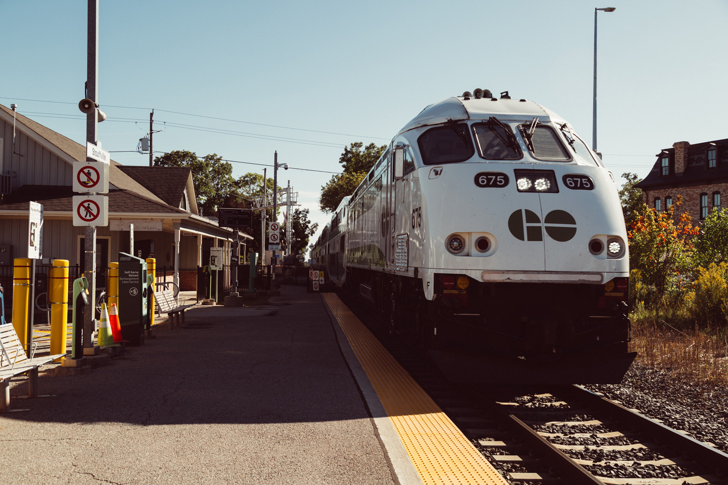 GO train arriving at the station